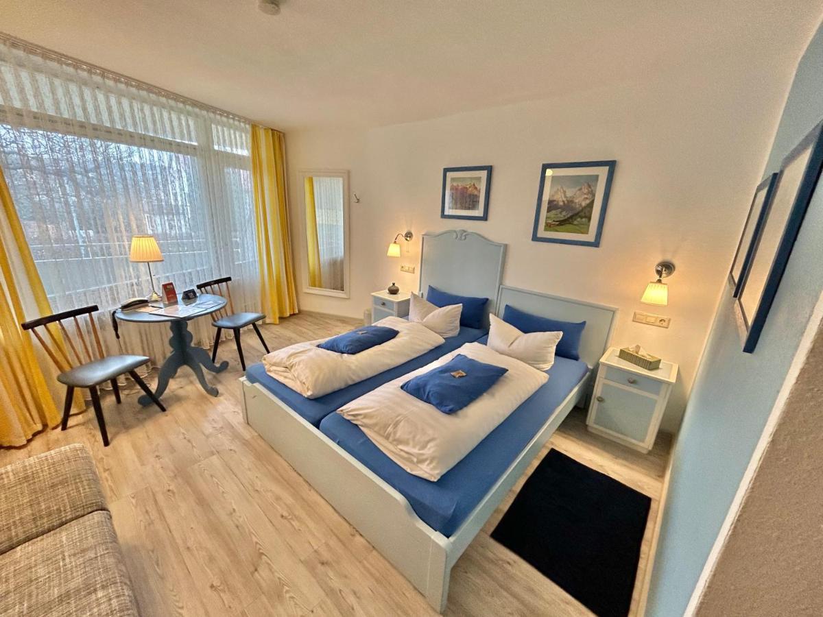 Haus am Kurpark Hotel Schomberg Bagian luar foto