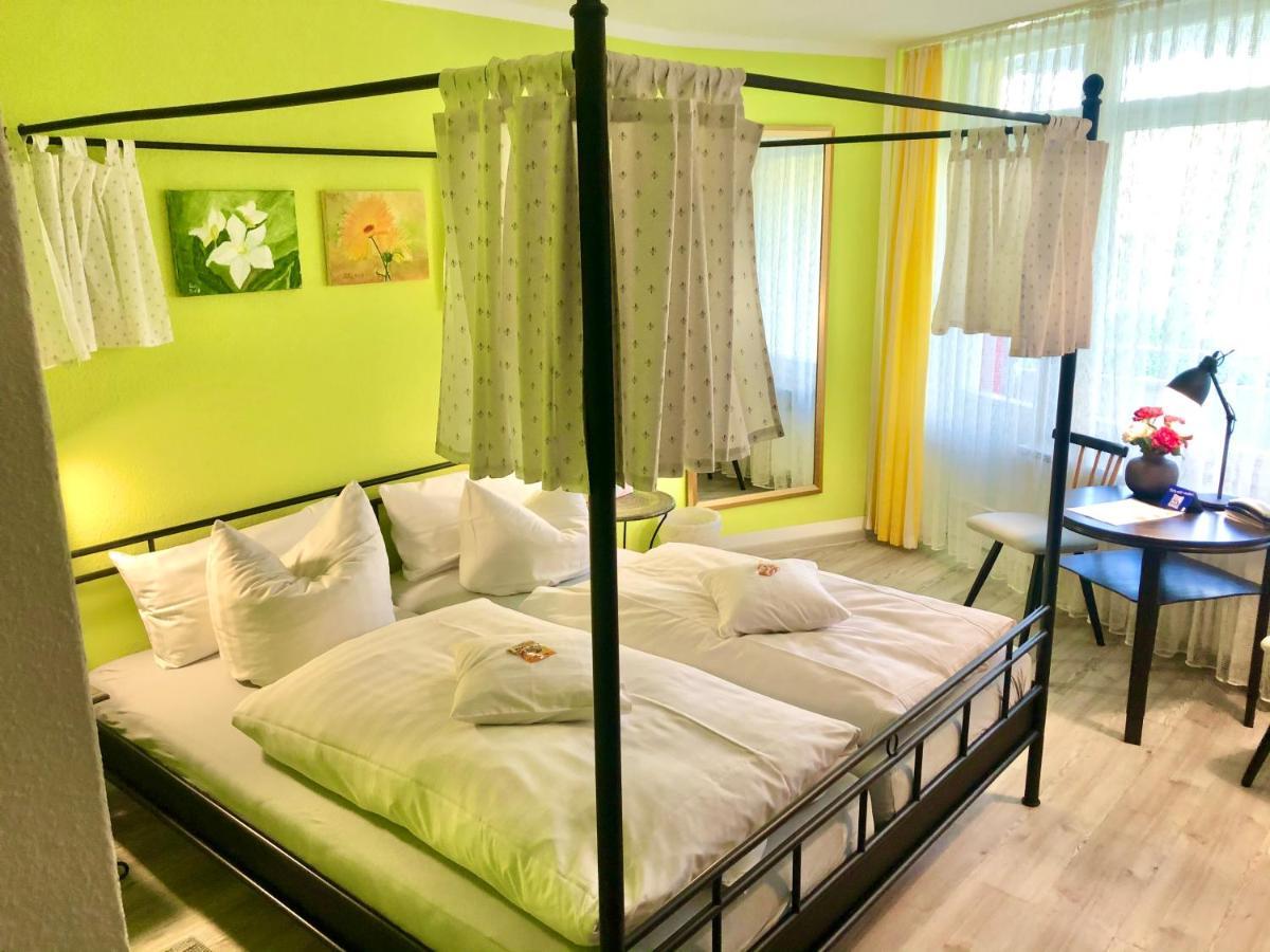 Haus am Kurpark Hotel Schomberg Bagian luar foto