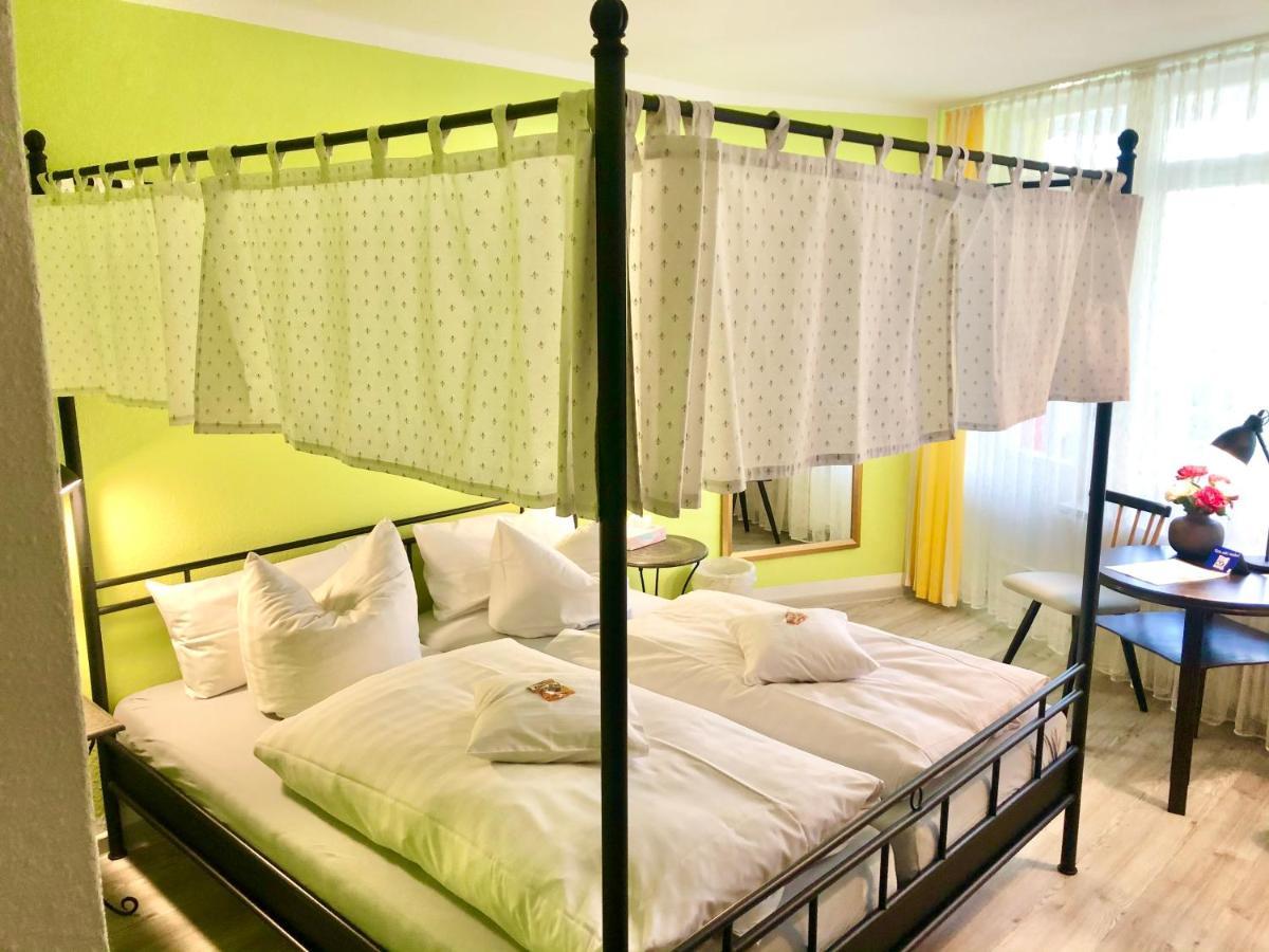 Haus am Kurpark Hotel Schomberg Bagian luar foto